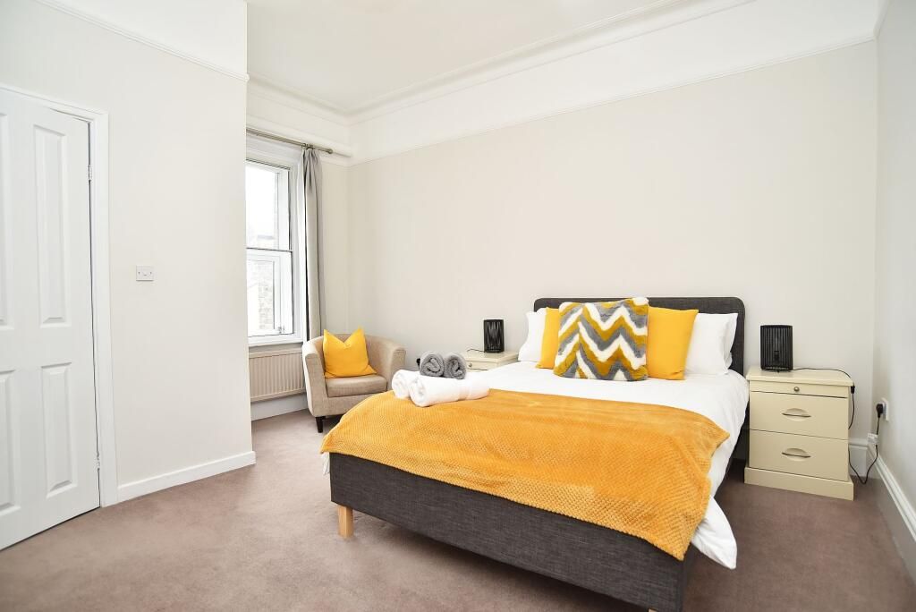 Bedroom · mustard